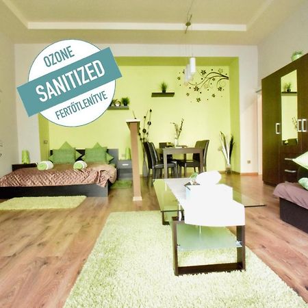 بودابست Standard Apartment By Hi5 - Feherhajo المظهر الخارجي الصورة