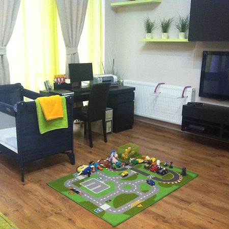 بودابست Standard Apartment By Hi5 - Feherhajo المظهر الخارجي الصورة