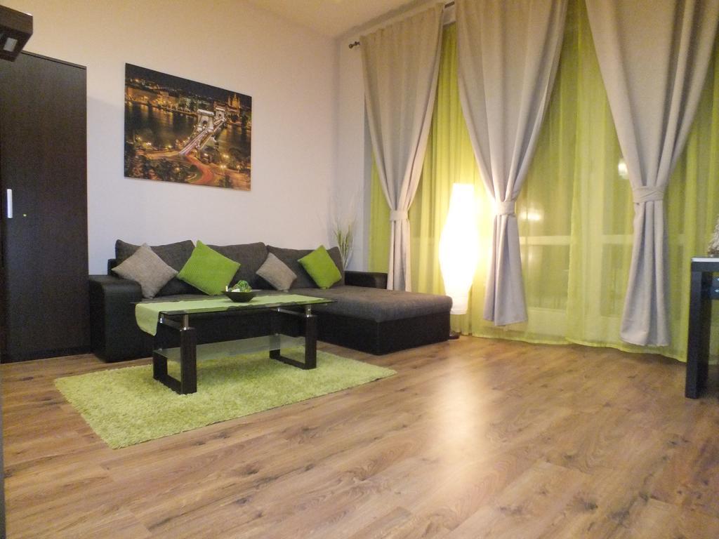 بودابست Standard Apartment By Hi5 - Feherhajo الغرفة الصورة