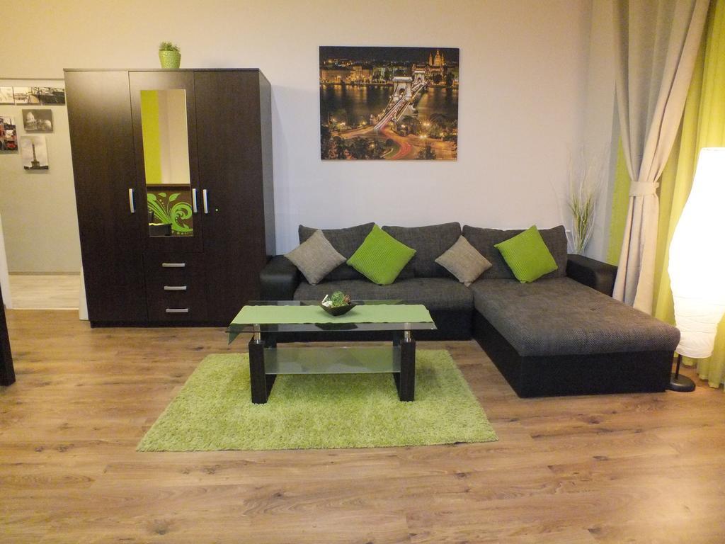 بودابست Standard Apartment By Hi5 - Feherhajo الغرفة الصورة