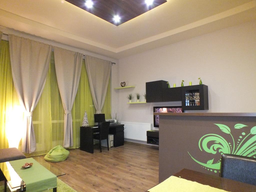 بودابست Standard Apartment By Hi5 - Feherhajo الغرفة الصورة