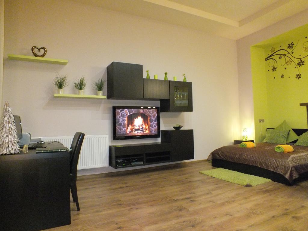 بودابست Standard Apartment By Hi5 - Feherhajo الغرفة الصورة